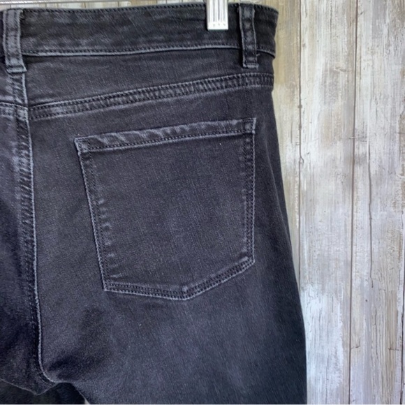 White House Black Market Black Skinny Jeans - Picture 4 of 5